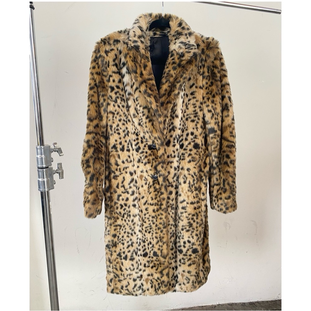 Uniqlo x Carine Roitfeld faux fur leopard coat size small
